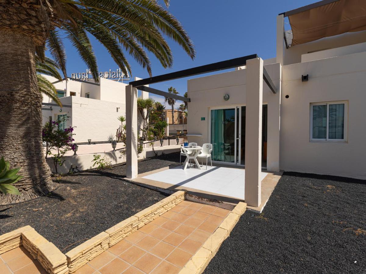 Homeforguest Con Terraza Y Piscina En Appartamento