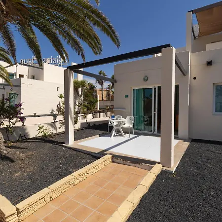 Homeforguest Apartamento Con Terraza Y Piscina En Corralejo Exterior photo